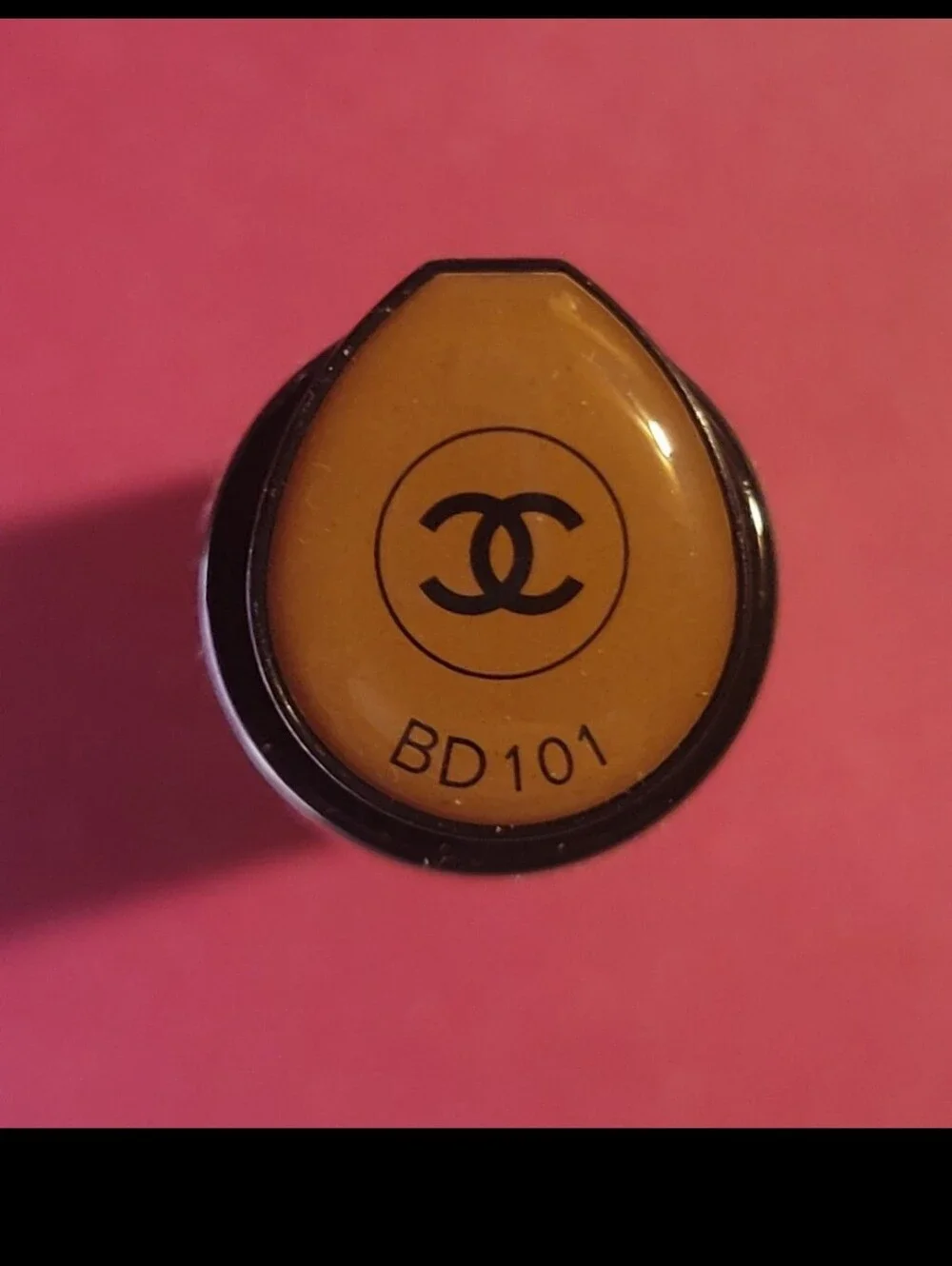 Chanel Les Beiges Healthy Glow Foundation BD101